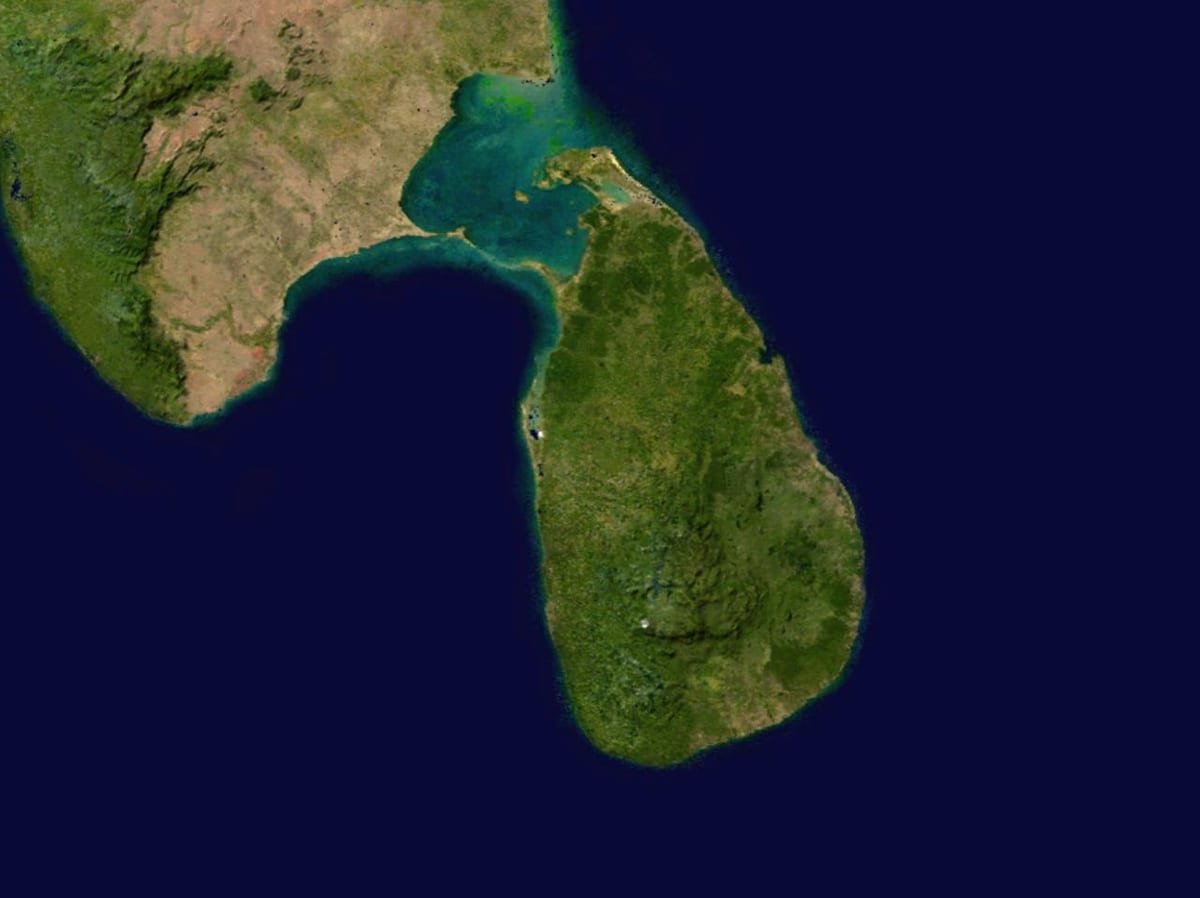 ऑनलाइन उपग्रह मानचित्र श्रीलंका के